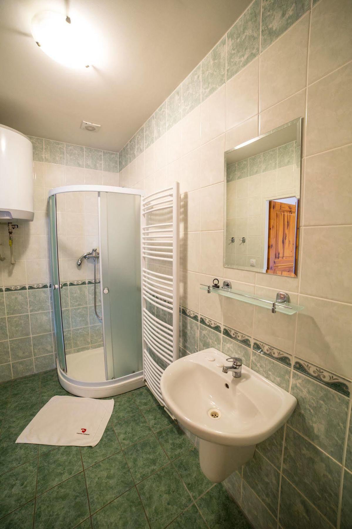 Farma Ptyrov Hotell Mnichovo Hradiště Exteriör bild