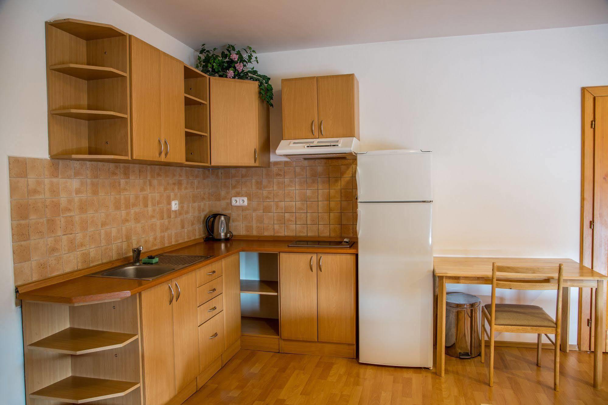 Farma Ptyrov Hotell Mnichovo Hradiště Exteriör bild